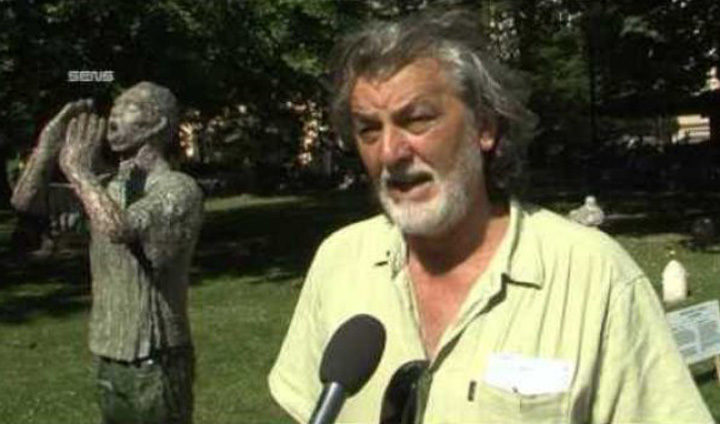 SELFIE SA RAMOM, ŽRTVOM GENOCIDA