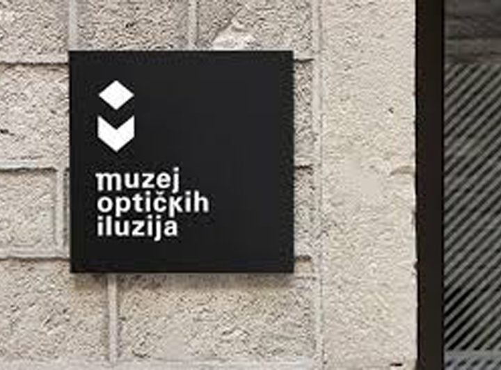 Između realnosti i iluzija