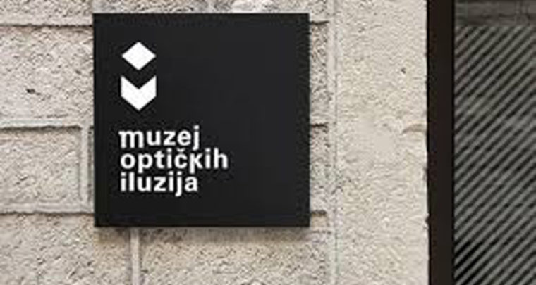 Između realnosti i iluzija
