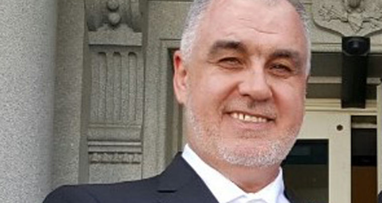 Fadil Novalić 'uhapšen', Reis Kavazović 'na respiratoru'