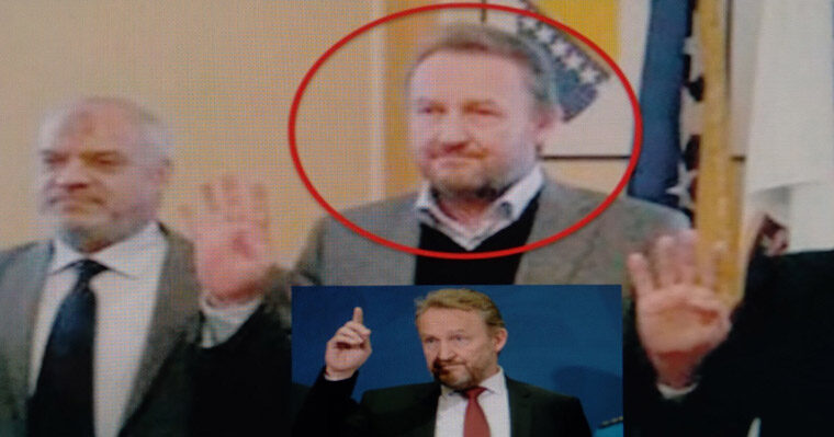 Politika prijetećeg prsta