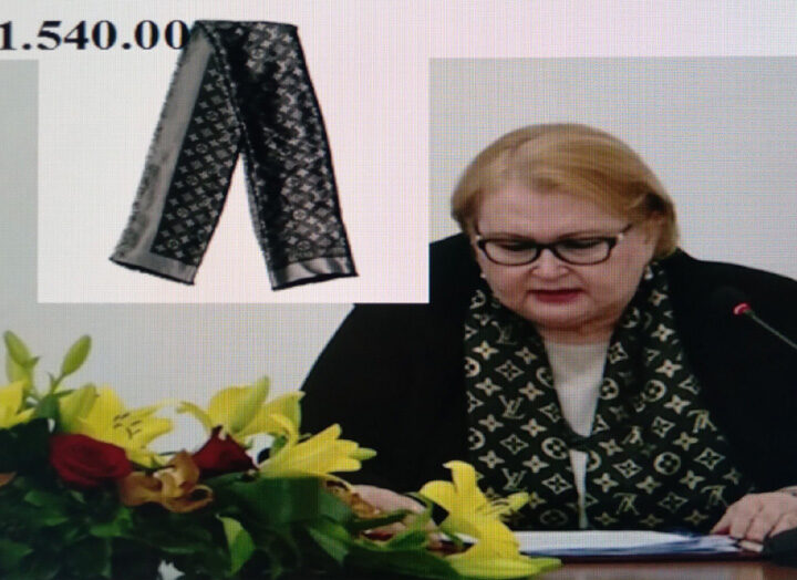 Razmaženi šal ministrice