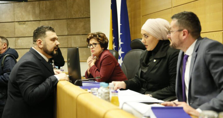 Na političkoj Le(n)dini