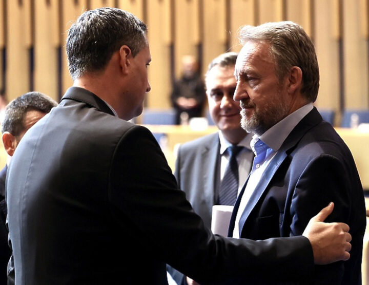 Padaju 'ambasadori trojke'