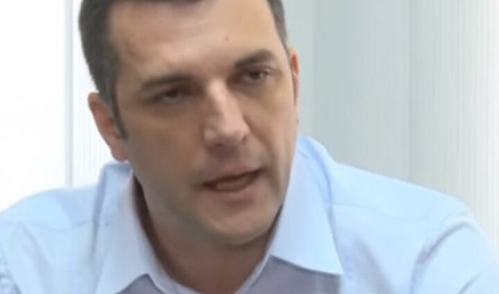 Ginekolog u vodovodu, diplome u kanalizaciji