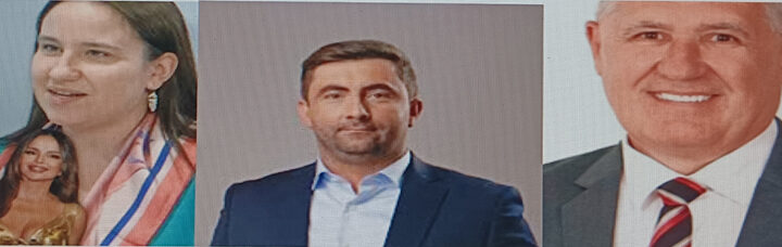 U novogodišnjem zagrljaju sa svojim načelnikom
