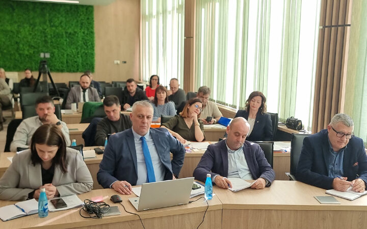 Ko će tebi ako nećeš sam sebi