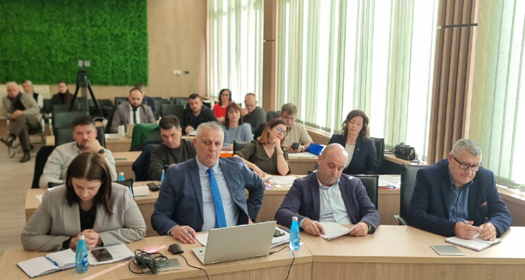 Ko će tebi ako nećeš sam sebi