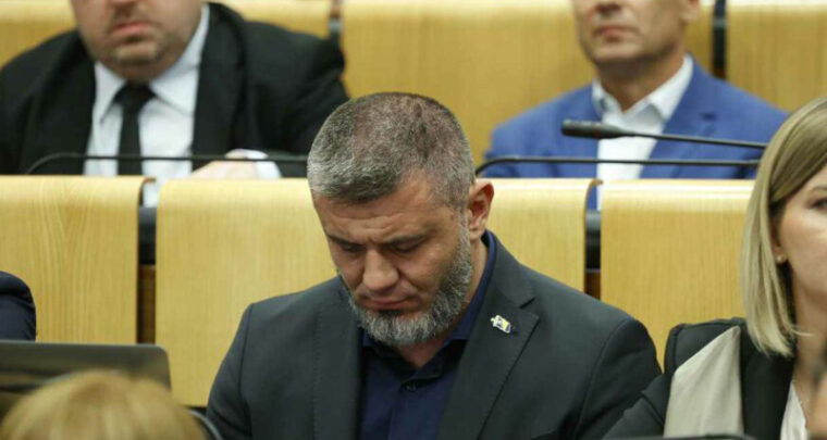 Kako je Salko zakone (is)preskak'o?