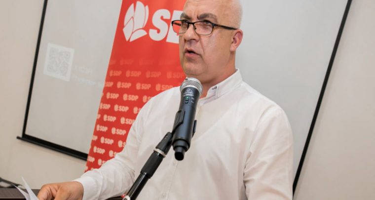 Ono, kad si osuđen a zapravo spašen i nagrađen