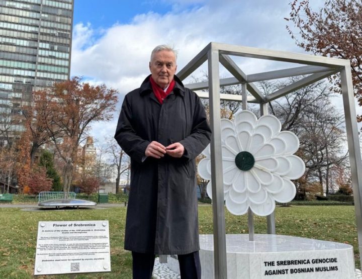Spomenik žrtvama Srebrenice u NY 'poništio' Bošnjake