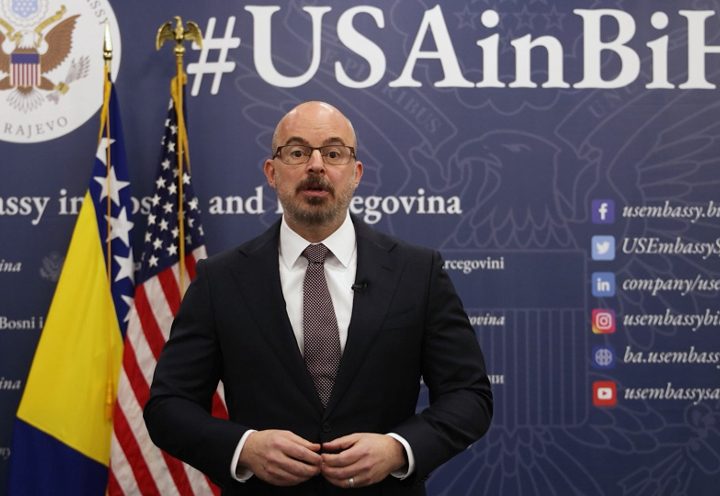 Drugi 'žuti karton' Amerike za Zukana