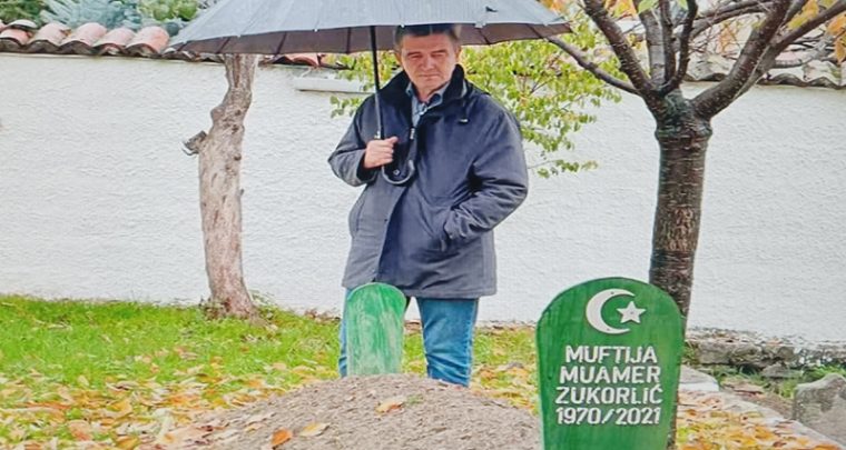 Džamijski moljac Muhamed Mahmutović reformira 'senzore'