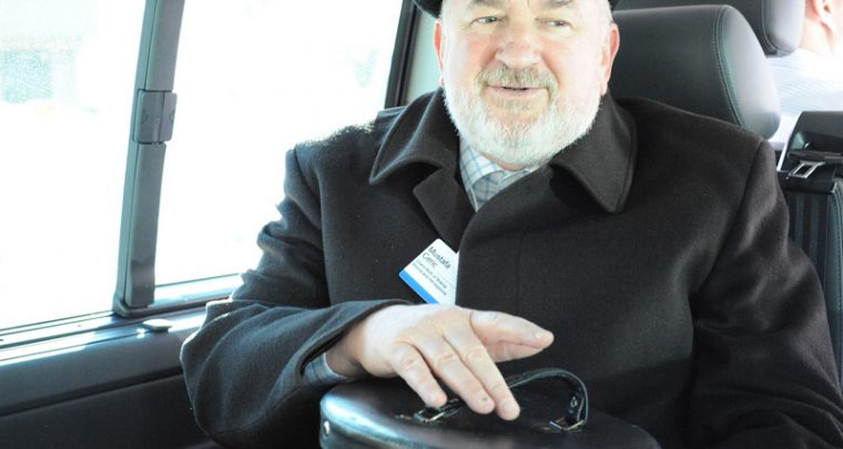 'Autokefalni 'Hižaslav' Mustafa osniva crkvu